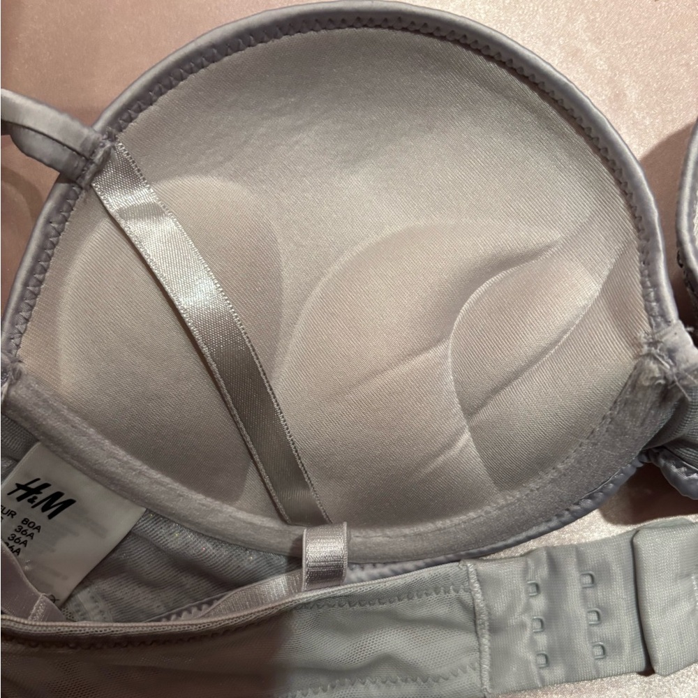 H&M Super Push-Up Sequined Bra - Picture 3 of 5